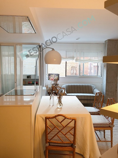 salon cocina con isla